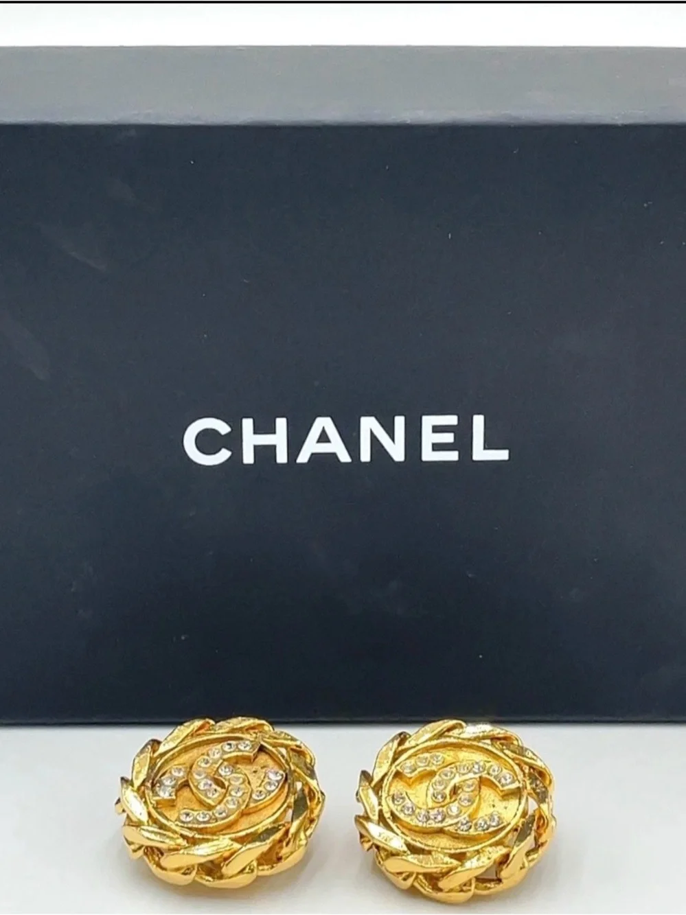 CHANEL Vintage Coco Mark Round 23GP Rhinestone 29.29g Clip Earrings
